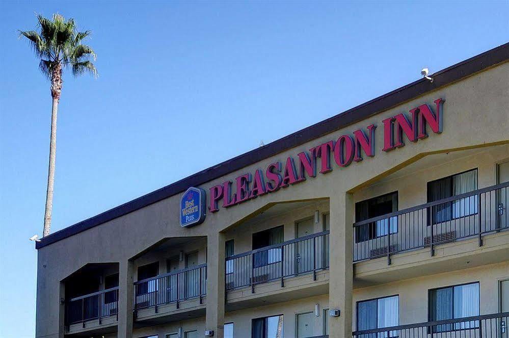 Best Western Plus Pleasanton Inn Екстериор снимка